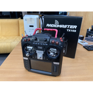 Ekspozicinis Radiomaster TX16S MKII AG01 Gimbal 4-In-1 su Modais