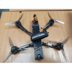 Surinktas Glide 5colių xing pro 1700kv, 722 diatone, walksnail HD, Matek Gps, led