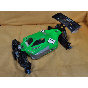 Naudotas Team Associated RC8.3 1/8 Buggy su Elektronika