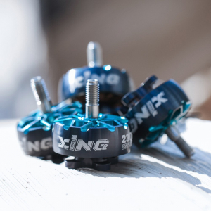 XING2 2207 4S  FPV variklis Unibell 2755KV